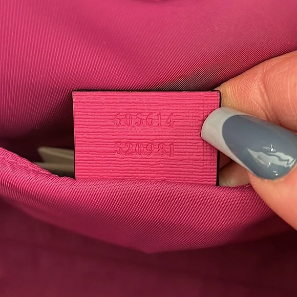 Gucci GG Supreme Tote - Picture 8 of 11